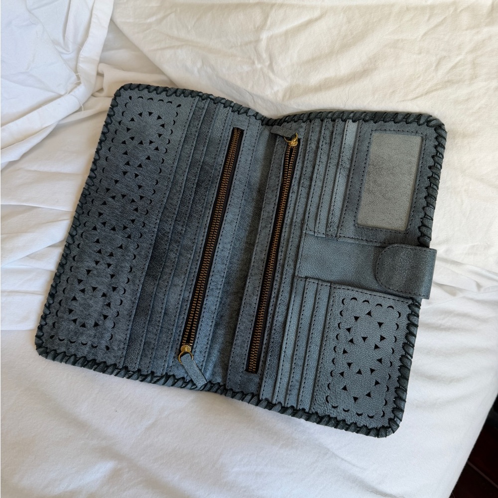 Blue Wallet